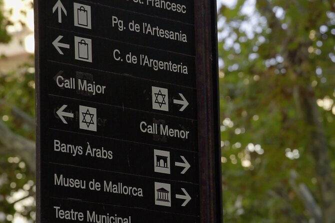 2-Hour Private Walking Tour Through Palma’s Jewish Quarter - Meeting at Plaça de Cort, then walking into the clues