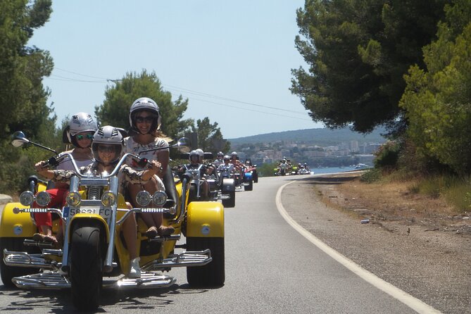 3 Hours Trike Sunset Tour from Paguera - Palma in about 10 minutes: La Seu Cathedral context without the pressure