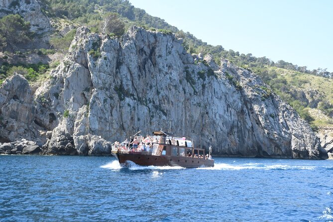 5-Hour Guided Robinson Boat Day Tour in Northern Mallorca - Where you start in Port de Pollença (and why the timing matters)