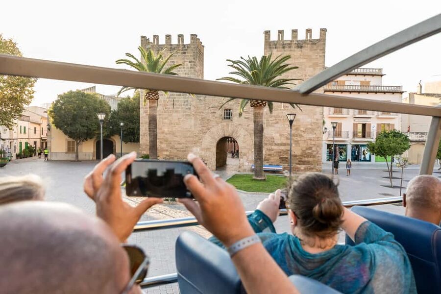 Alcudia: ALCUDIA City TOUR Open Top Bus, open-top bus tour - The first leg: ports, resorts, and an easy orientation of Alcudia