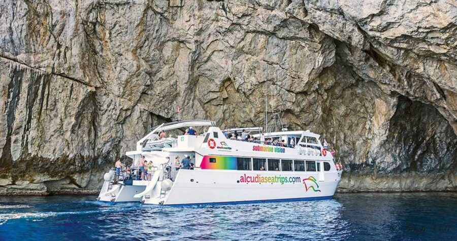 Alcudia: Boat Trip to Cap de Formentor and Formentor - Cap de Formentor lighthouse area: short viewpoint, big feelings