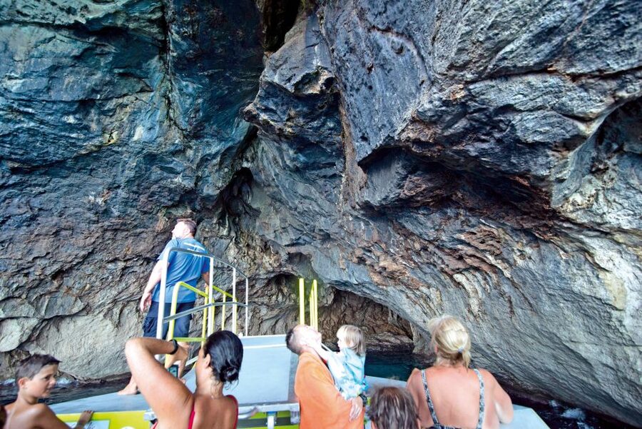 Alcudia: Caves & Coastline Boat Trip w/ Snorkelling - Key highlights you should care about