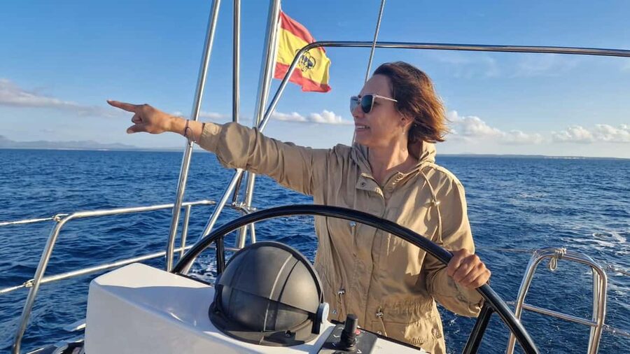 Alcúdia, Mallorca: Half Day Sailing Trip - Sailing back with the second viewpoint stretch