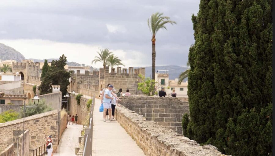 Alcudia Old Town Private Tour - Carrer Major in Motion, With Your Guide’s Stories in the Right Places