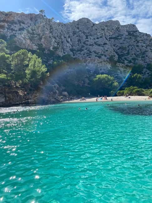 Alcudia, Private Tour: Scenic 2.5-Hour Boat Tour - Lived-in comfort on board: the value of a stable llaüt