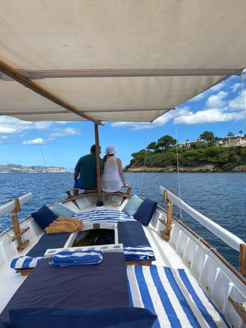 Alcudia, Private Tour: Scenic 2.5-Hour Boat Tour - Who should book this Alcudia private boat tour