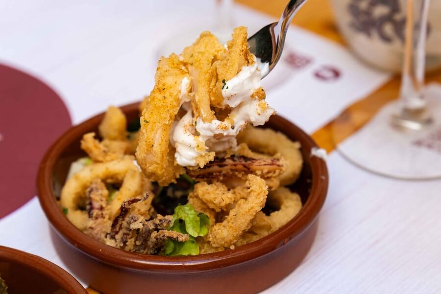 Alcudia: Self-Guided Gourmet Tapas and Wine Tour - Small gotchas to plan around
