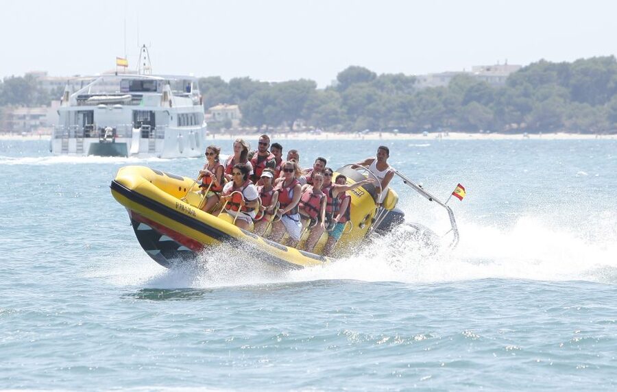 Alcudia: Speedboat Tour of Northern Mallorca & Hotel Pickup - What you get for $62, and why it can still be good value
