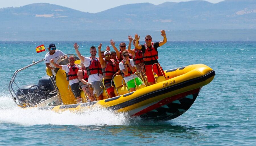 Alcudia: Speedboat Tour of Northern Mallorca & Hotel Pickup - Speed, swim, and cave views off Alcúdia