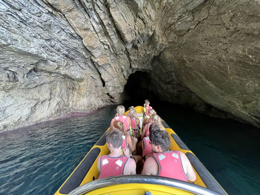 Alcudia: Speedboat Tour of Northern Mallorca & Hotel Pickup - Hotel pickup that actually saves your day