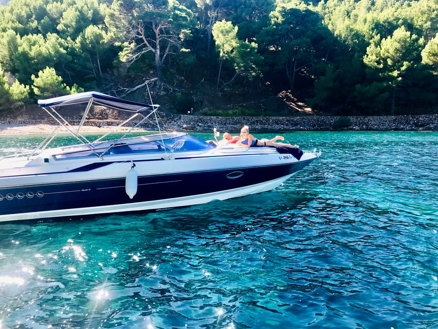 Andratx: South Mallorca Coastal Boat Tour with Snorkeling - Cruising after snorkeling: shade, space, and the real comfort of a smaller boat