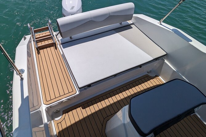 Boat rental without license B580 'Nica' (6p) - Can Pastilla - B580 Nica boat rental, built for a simple day on Mallorca’s coast
