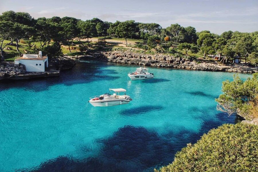 Cala Llombards o Cala Santany & Es Pontas Snorkel and SUP - Es Pontàs Sea Arch: Paddle Surf Approach or a Scenic Hike