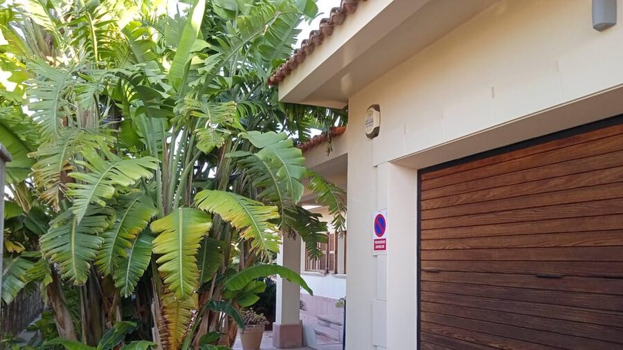Cala Millor: Escape Room "The millionaire's villa", fun game - Language Options: Playing Smoothly in German, English, Spanish, French, Swedish