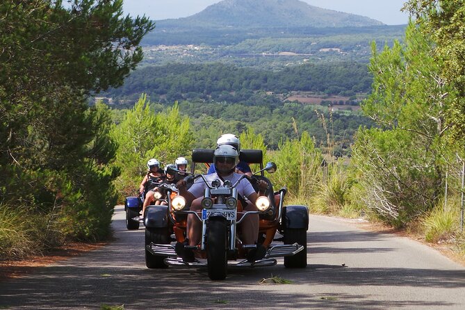 Cala Millor Trike Tour !!! Driving licence class B sufficient !!! - Stop 5: Sa Cova Foradada, the cave view along the east coast