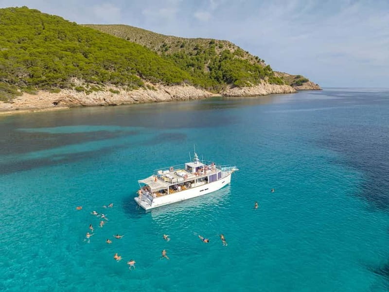 Cala Rajada: Boat Excursion with Drinks and Food - The Vellmari Primer I and why this 5.5-hour format works