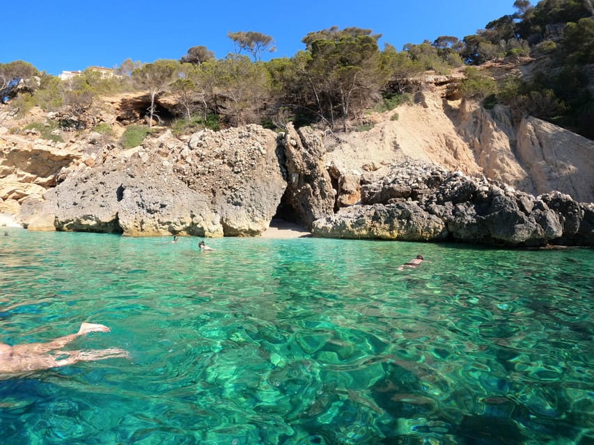 Cala Ratjada: SUP SAFARI TOUR 2H - Snorkeling and scenery stops: caves, cliffs, and a local snorkel paradise