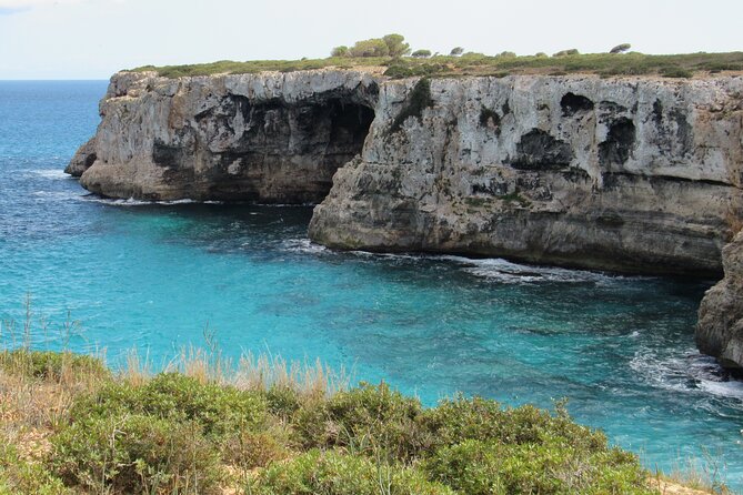 Cala Varques: Guided kayak Sea caves expedition & snorkeling - Who this kayak-sea-cave trip suits best