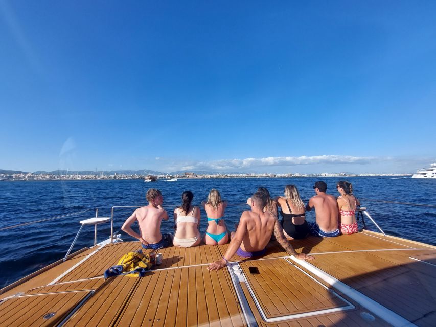 CATAMARAN ECO EXPERIENCE at Palma Bay - Why the small group size matters on a boat like this