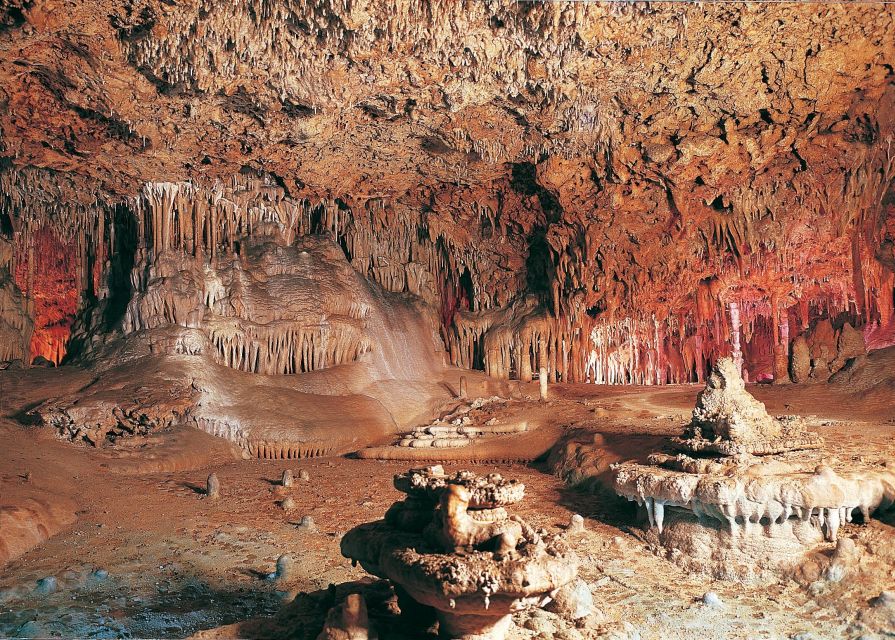 Caves of Hams Tour with Blue Cave & Audiovisual Experience - Inside the Caves of Hams: Classic Cave and its hook-shaped formations