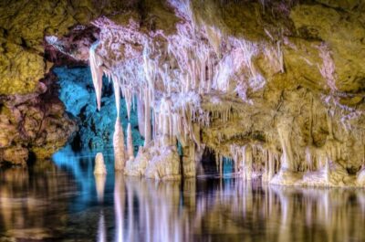 Caves of Hams Tour with Blue Cave & Audiovisual Experience