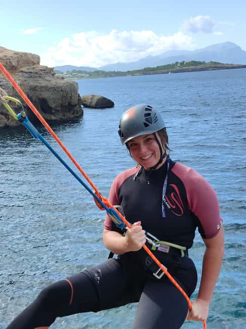 Coasteering North - Deep water soloing: climbing on water, adapted to your level