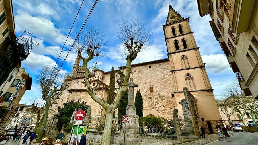 DAY TOUR or SUNSET TOUR Port de Sóller, Sóller & Valldemossa - What to bring so the day feels easy
