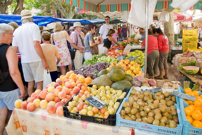 Discover Alcudia old town on a private walking tour - Who should book this private Alcúdia walk?