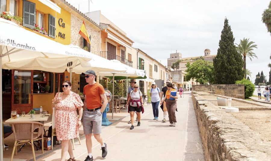 Discover Alcudia's Hidden Gems: Walking Tour of the Old Town - Who Should Book This Alcudia Old Town Walking Tour