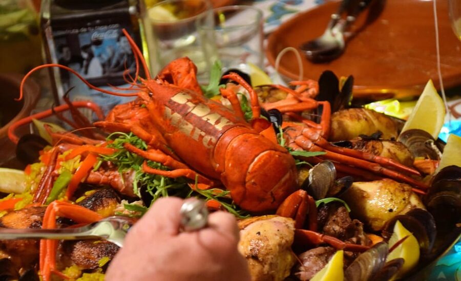 Exclusive Rooftop Paella & Wine – Sunset Dining in Palma - Timing and Atmosphere: Why 3 Hours Works