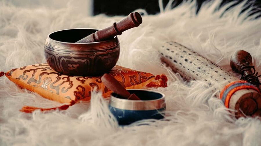 Flow & Frequency in Fornalutx: Yoga / Pilates or Sound Bath - Optional extra: the 1-hour singing bowl sound journey with massage