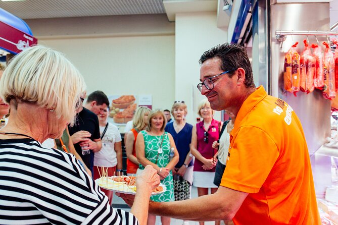 Food Tasting Walking Tour in Palma with a Local - Mercat de l’Olivar: How to Eat Like You Shop Locally