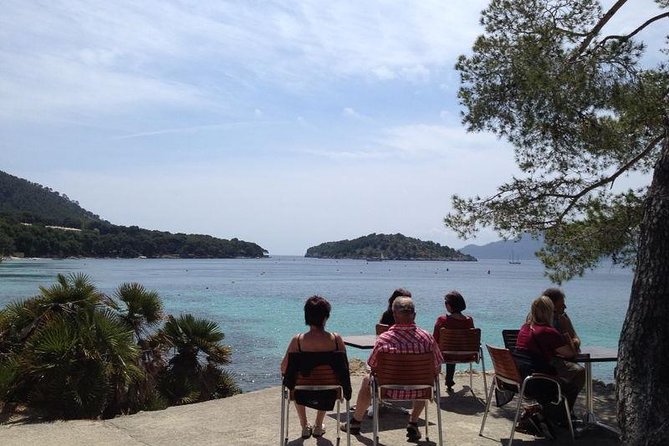 Formentor with boat trip + local market - The boat transfer to Port de Pollença: what to expect and how to sit