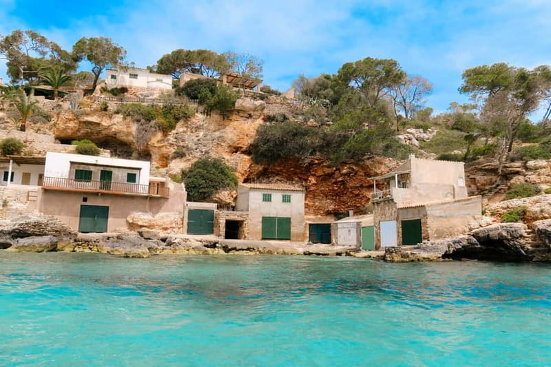 From Cala Figuera: Boat Tour to Cala Marmols & Caló de Moro - Cala Santanyí and Es Pontàs: the first wow stops