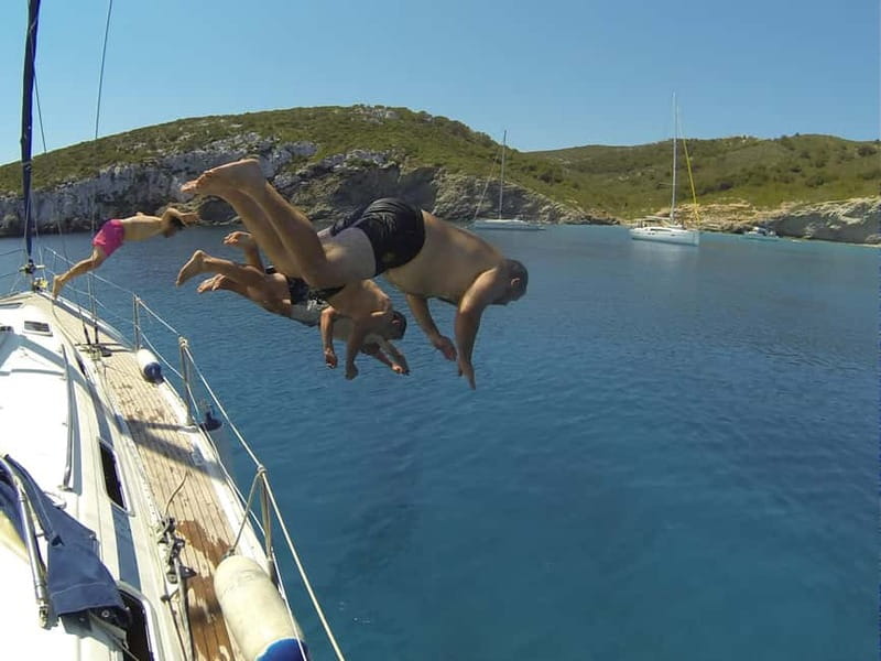 From can Pastilla : Sailing boat trip with Food & Drinks - Private sailing from La Mejillonera, and why it feels personal
