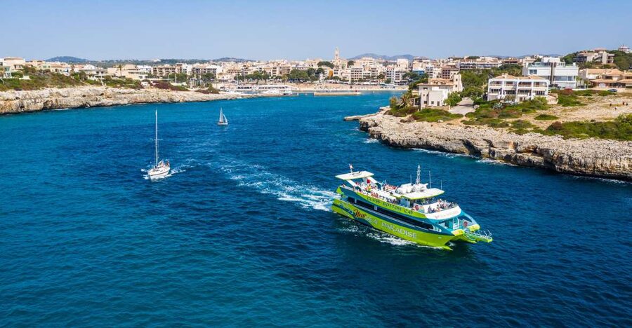 From Porto Cristo: East Coast Glass-Bottom Boat Trip - From Porto Cristo: the easy departure for Mallorca’s east coast