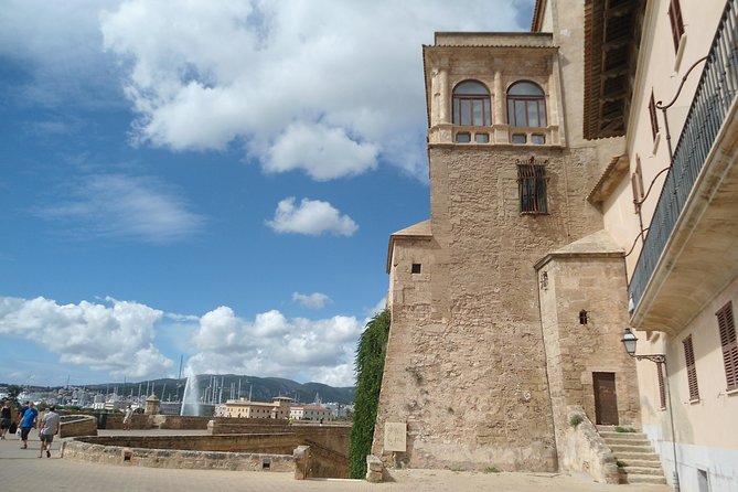 Gaudí and Modernist Art: Guided Tour in Palma de Mallorca - How the guide turns architecture into something you remember