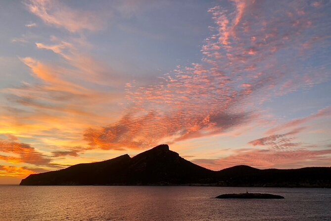 Guided Kayak Sunset Tour in Sant Elm with Picnic - Cala en Basset and the picnic-on-sand break