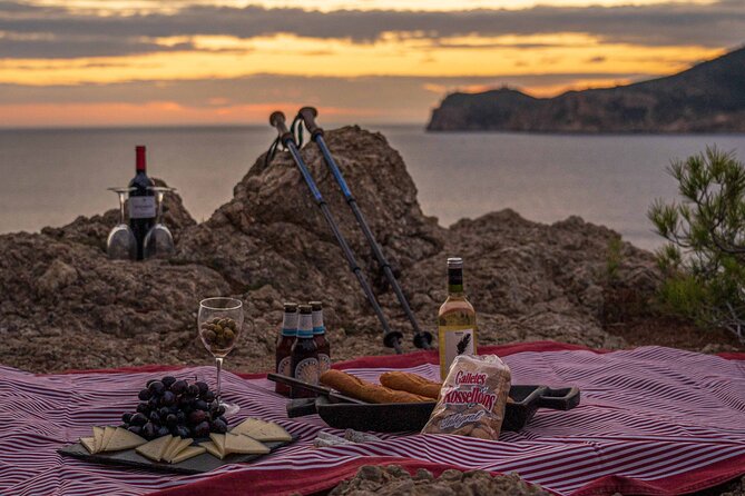 Guided Kayak Sunset Tour in Sant Elm with Picnic - Tips to make your kayak picnic sunset go smoothly