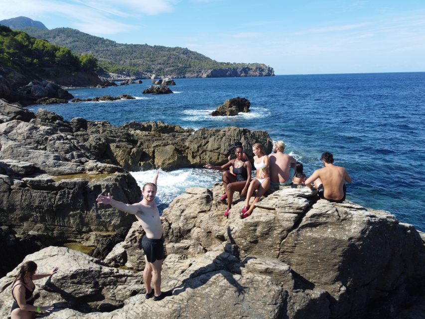 Hidden Coves, Hiking & Snorkeling Adventure in Mallorca - What to pack so the rocky coves stay fun