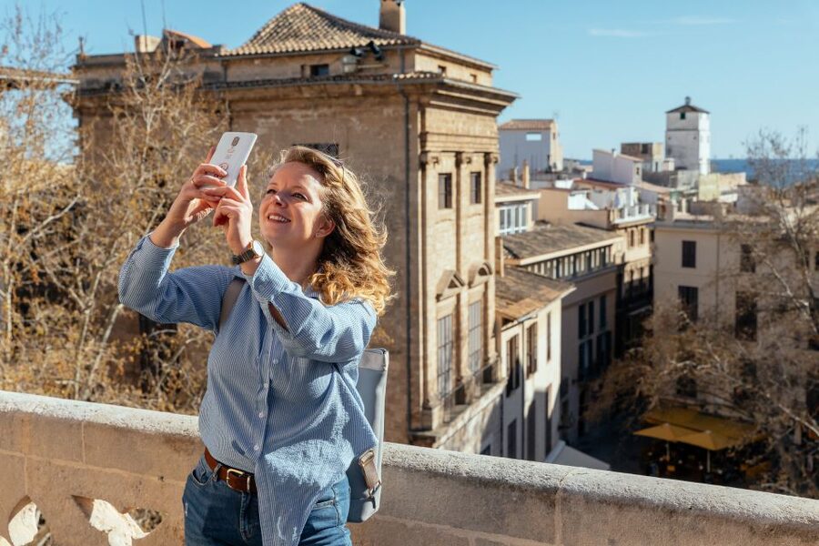 Highlights & Hidden Gems of Palma de Mallorca Private Tour - How the tour avoids crowds without feeling like a detour