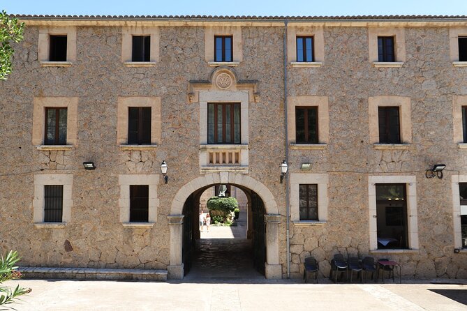 Historic Tour in Pollensa Market and Lluc Monastery - Pacing, Group Size, and Staying On Schedule