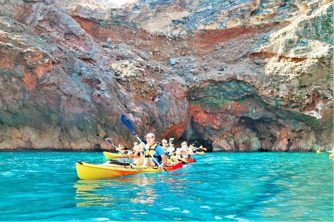 Kayak Secret Beach - Safety first, with technique coaching in Cala Sant Vicenç