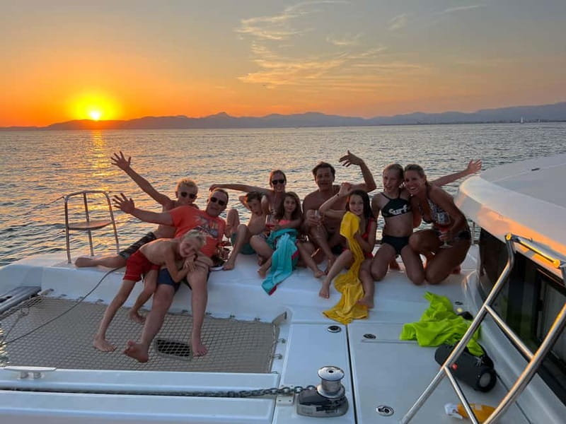 Majorca: Dinner aboard a private catamaran with snorkeling and paddle surfing - Price and value: what $1,354 per group really buys