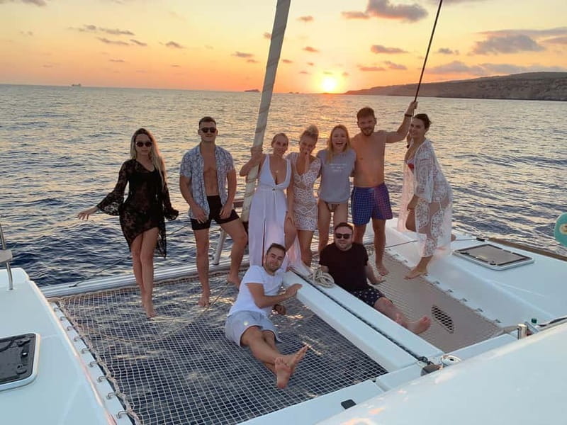 Majorca: Dinner aboard a private catamaran with snorkeling and paddle surfing - Best fit: who should choose this private catamaran dinner