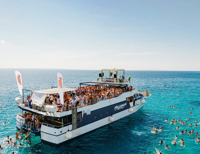 Mallorca: Boat Party with Live DJs, Lunch, & Nightclub Entry - Boarding at Soller Cat Boat, then cruising along Palma’s coast