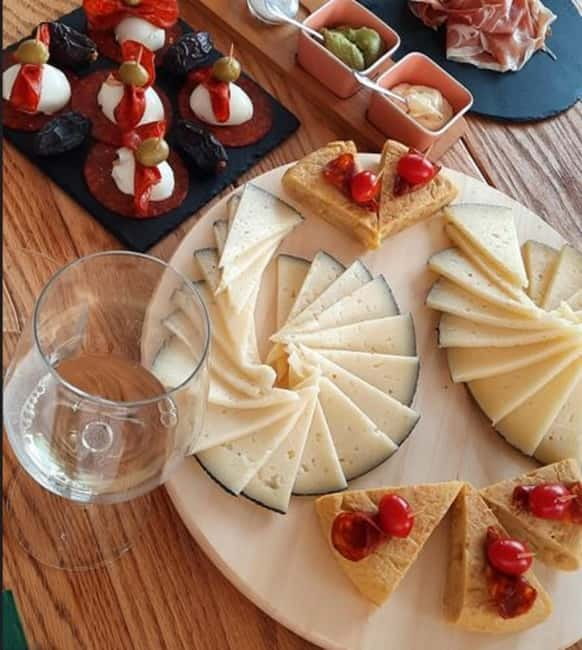 Mallorca: Bodega & Olives Minibustour with wine/oil tasting - Key Points That Make This Tour Worth Your Time