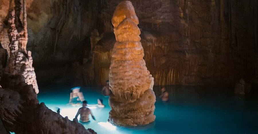 Mallorca: Cala Romántica Cliff Hike and Sea Cave Tour - Why Cala Romántica works so well for a cliff hike plus sea cave