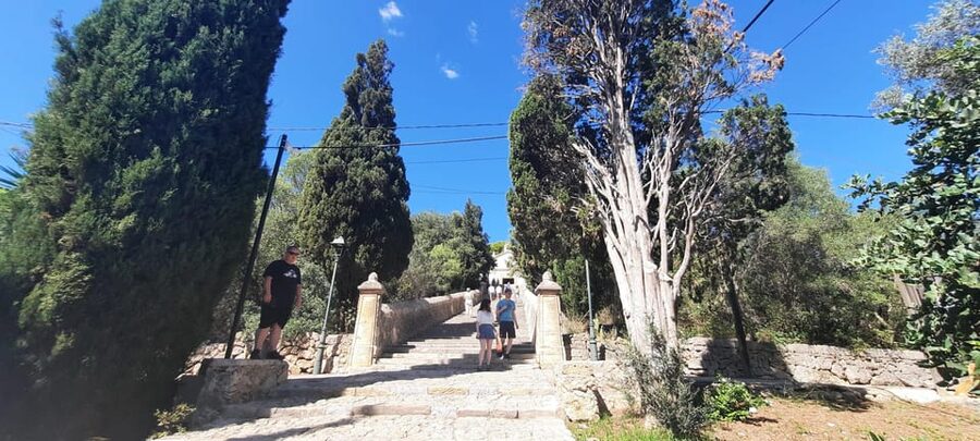 Mallorca: Cap & Cava - Minibus Tour to Formentor - GERMAN - Key points