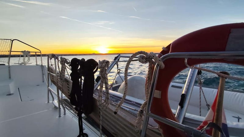 Mallorca: Catamaran Boat Tour with Tapas - Quick Take: What You’ll Remember Most